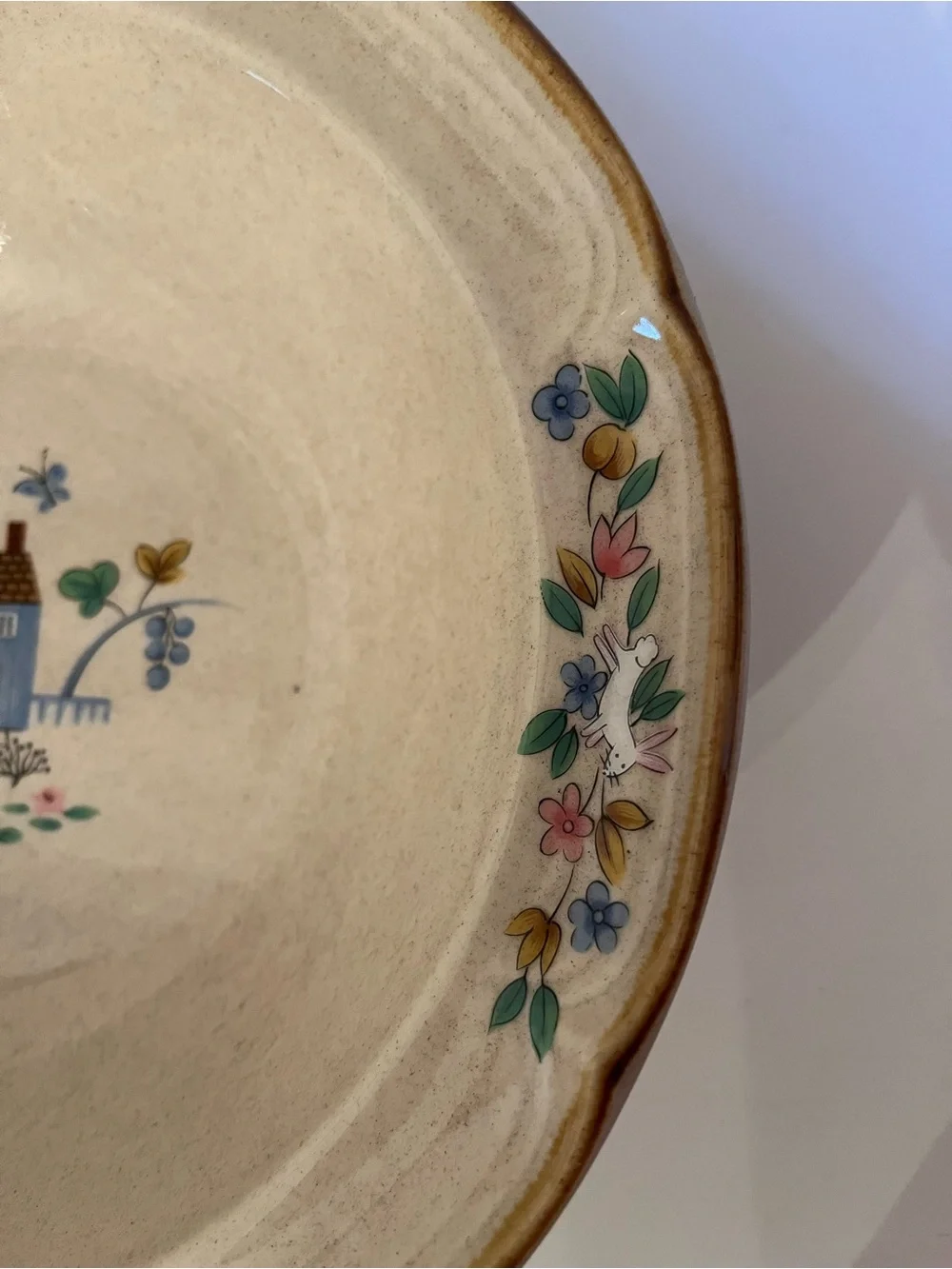 International Heartland Stoneware Serving Bowl with Country Cottage Scene